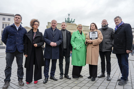 Erinnerung an 35 Jahre friedliche Revolution und Mauerfall in Berlin