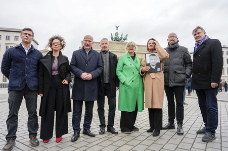 Erinnerung an 35 Jahre friedliche Revolution und Mauerfall in Berlin