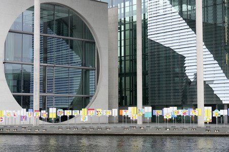 Erinnerung an 35 Jahre friedliche Revolution und Mauerfall in Berlin