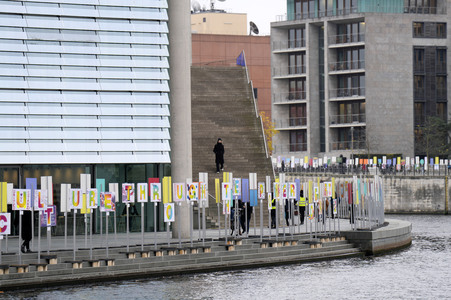 Erinnerung an 35 Jahre friedliche Revolution und Mauerfall in Berlin