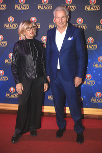 Gala-Premiere der Palazzo Dinner Show in Berlin