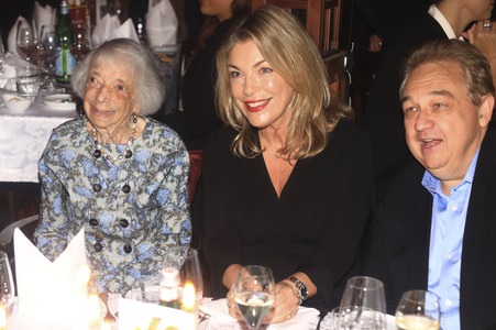 Gala-Premiere der Palazzo Dinner Show in Berlin