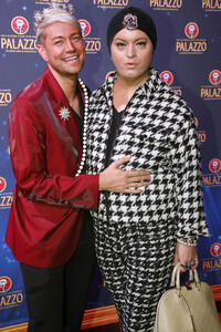 Gala-Premiere der Palazzo Dinner Show in Berlin