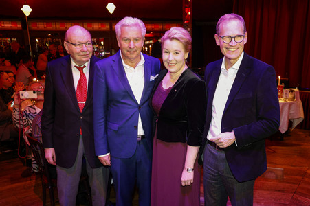 Gala-Premiere der Palazzo Dinner Show in Berlin