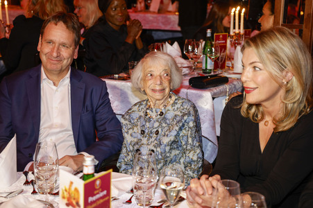 Gala-Premiere der Palazzo Dinner Show in Berlin