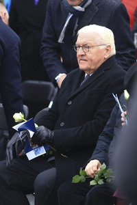 Gedenkveranstaltung zum 35. Jahrestag der Öffnung Berliner Mauer in Berlin