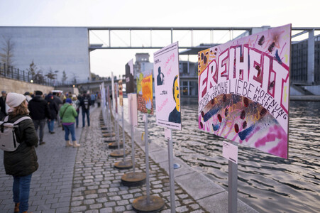 35. Jahrestag der Öffnung Berliner Mauer in Berlin