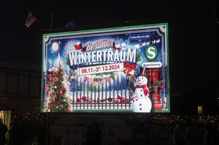 Weihnachtsmarkt 'Berliner Wintertraum' in Berlin