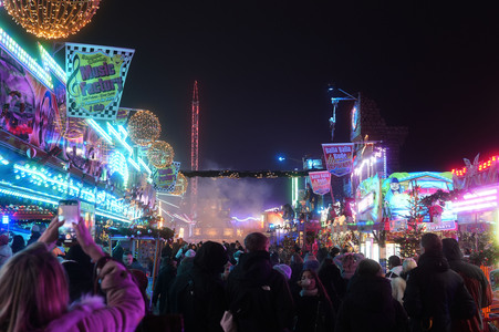 Weihnachtsmarkt 'Berliner Wintertraum' in Berlin