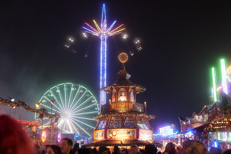 Weihnachtsmarkt 'Berliner Wintertraum' in Berlin