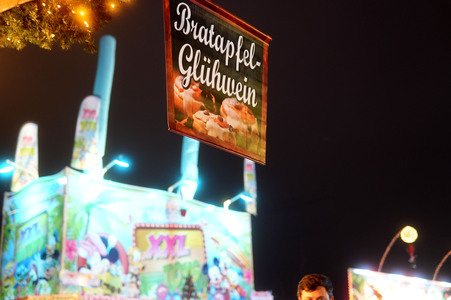 Weihnachtsmarkt 'Berliner Wintertraum' in Berlin