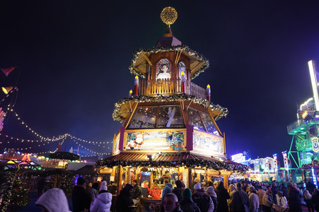 Weihnachtsmarkt 'Berliner Wintertraum' in Berlin