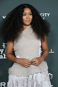 Baby2Baby Gala 2024 in West Hollywood