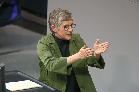 199. Sitzung des Deutschen Bundestages in Berlin