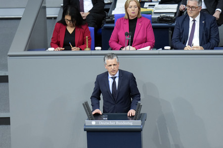 199. Sitzung des Deutschen Bundestages in Berlin