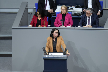 199. Sitzung des Deutschen Bundestages in Berlin