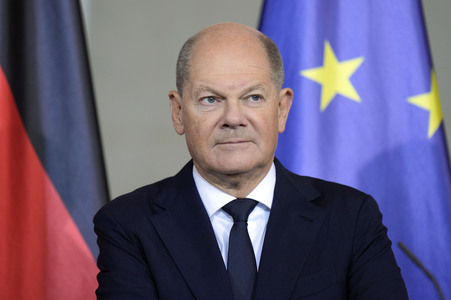 Übergabe des Jahresgutachtens der gesamtwirtschaftlichen Entwicklung in Berlin