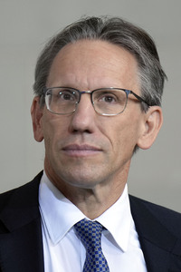 Übergabe des Jahresgutachtens der gesamtwirtschaftlichen Entwicklung in Berlin