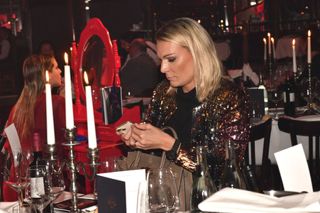 Teatro Dinner Show-Premiere 'Taste The Act of Show & Cuisine' in München