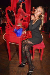 Teatro Dinner Show-Premiere 'Taste The Act of Show & Cuisine' in München