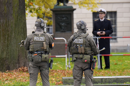 Kranzniederlegung zum Volkstrauertag in Berlin