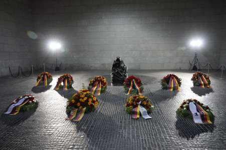 Kranzniederlegung zum Volkstrauertag in Berlin