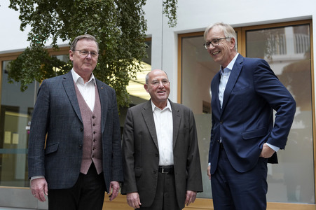 Bundespressekonferenz 'Projekt Silberlocke geht an den Start'  in Berlin