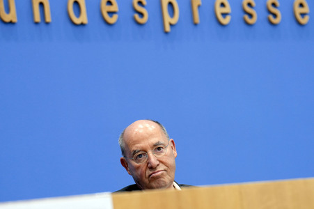 Bundespressekonferenz 'Projekt Silberlocke geht an den Start'  in Berlin