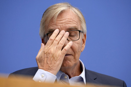 Bundespressekonferenz 'Projekt Silberlocke geht an den Start'  in Berlin