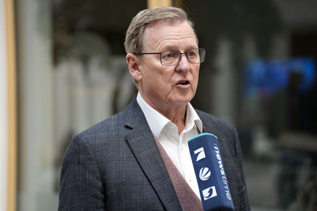 Bundespressekonferenz 'Projekt Silberlocke geht an den Start'  in Berlin