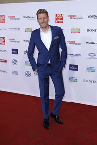 Goldene Bild der Frau 2024 in Hamburg