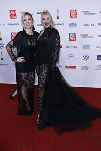 Goldene Bild der Frau 2024 in Hamburg