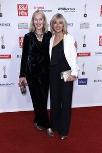 Goldene Bild der Frau 2024 in Hamburg