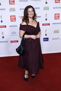 Goldene Bild der Frau 2024 in Hamburg