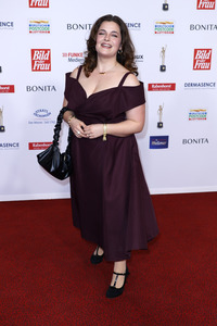 Goldene Bild der Frau 2024 in Hamburg