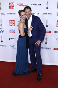 Goldene Bild der Frau 2024 in Hamburg