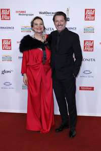 Goldene Bild der Frau 2024 in Hamburg