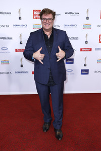 Goldene Bild der Frau 2024 in Hamburg