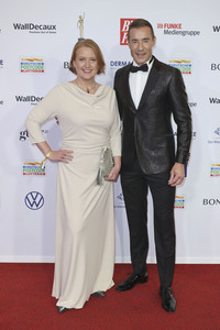 Goldene Bild der Frau 2024 in Hamburg