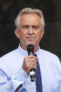 Robert F. Kennedy Jr. bei einer Corona-Demo in Berlin