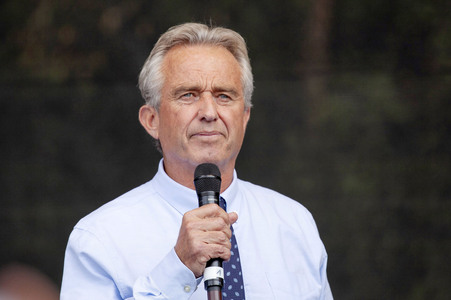 Robert F. Kennedy Jr. bei einer Corona-Demo in Berlin