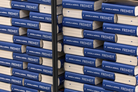 Buchpremiere von Angela Merkels 'Freiheit' in Berlin