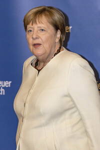 Buchpremiere von Angela Merkels 'Freiheit' in Berlin