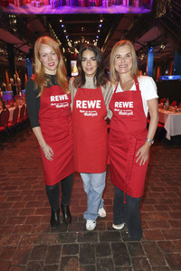 Charity-Weihnachtsfeier für Obdachlose in Hamburg