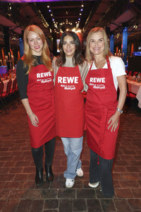 Charity-Weihnachtsfeier für Obdachlose in Hamburg