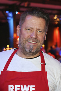 Charity-Weihnachtsfeier für Obdachlose in Hamburg