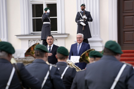 Begrüßung des Präsidenten der Kirgisischen Republik in Berlin