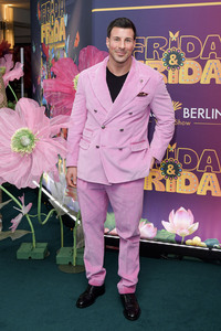 Young Show 'Frida & Frida' in Berlin