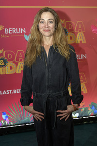 Young Show 'Frida & Frida' in Berlin