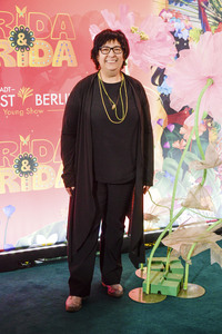 Young Show 'Frida & Frida' in Berlin